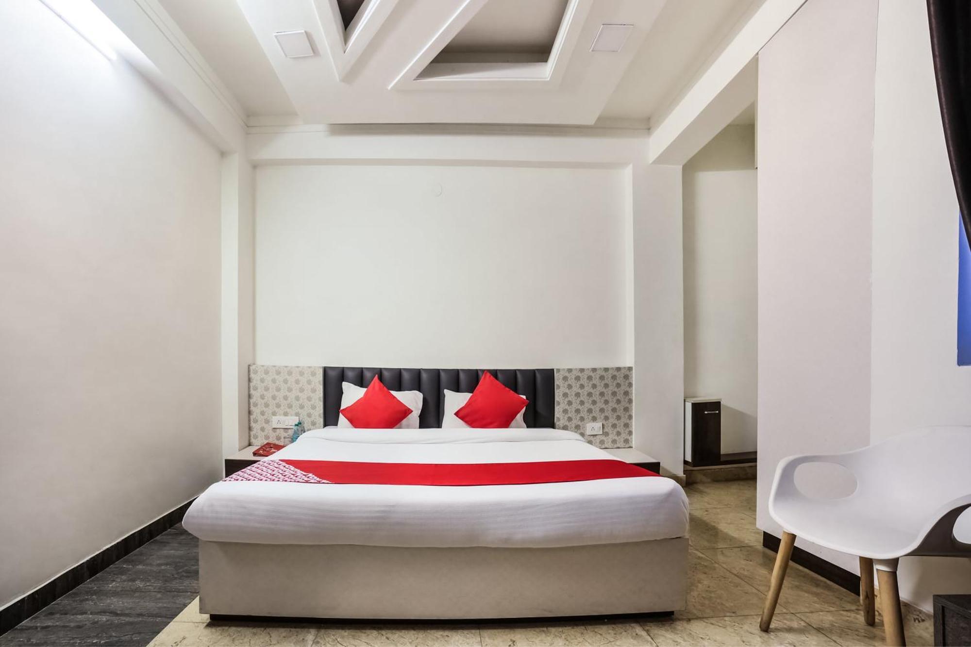 Super Hotel O The Nest Gms Rd Дехрадун Экстерьер фото